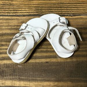 White Sun San Sea Wee Sandals